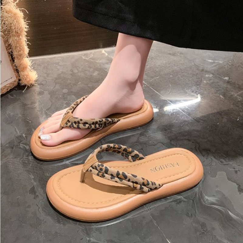 Street Fashion Brands - Sandal Jepit Bermerek untuk Wanita Sandal