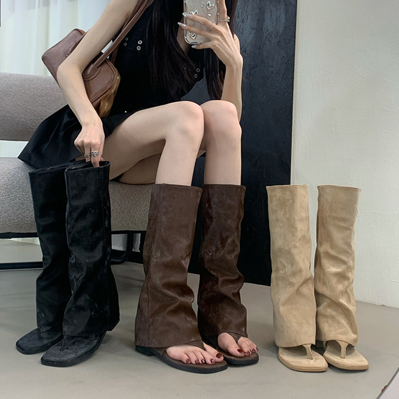 Street Fashion Korean - Sepatu Bot Wanita Model Hollow Out