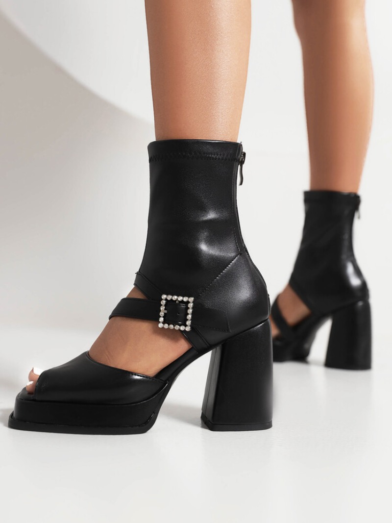Sandal Gladiator Wanita Desain - Street Fashion Plus Size ulasan dan harga