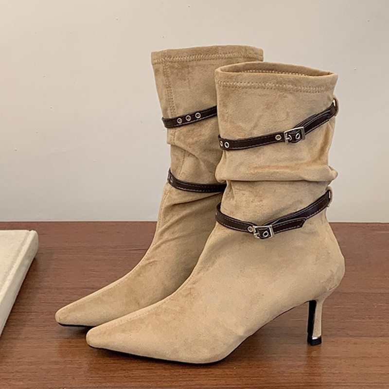 Sepatu Bot Wanita Liyke Brand  - Street Fashion Brands ulasan dan harga
