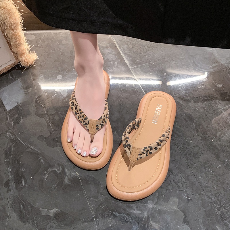 Sandal Jepit Bermerek untuk Wa - Street Fashion Brands ulasan dan harga