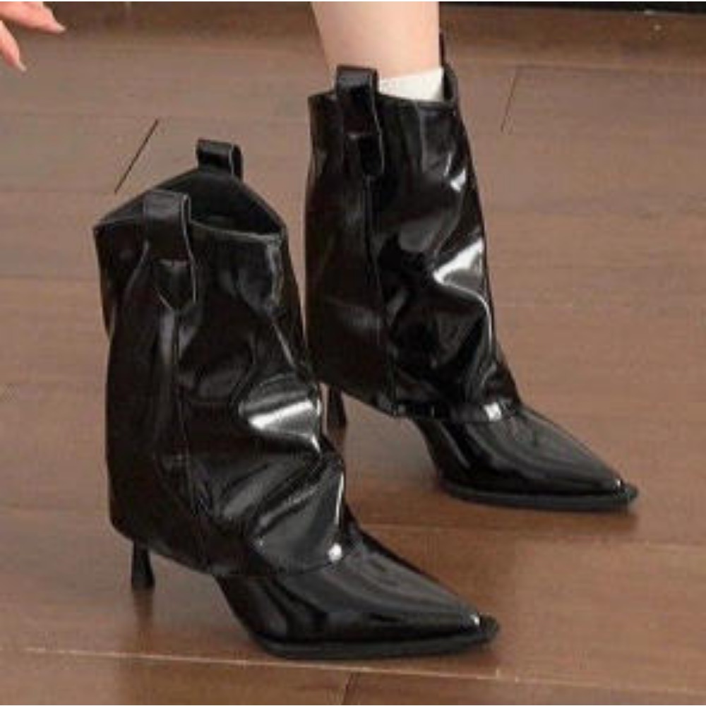 Sepatu Bot Pendek Model Barat  - Street Fashion Rome 2026 ulasan dan harga