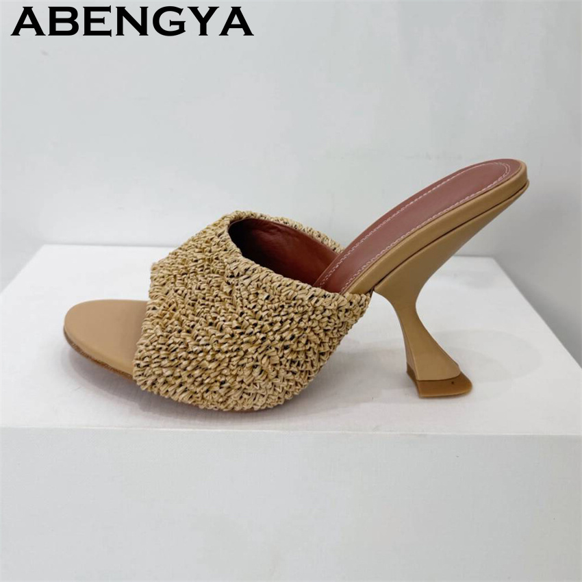 Sandal Hak Tinggi StrangeThin  - Street Fashion Rome 2026 ulasan dan harga