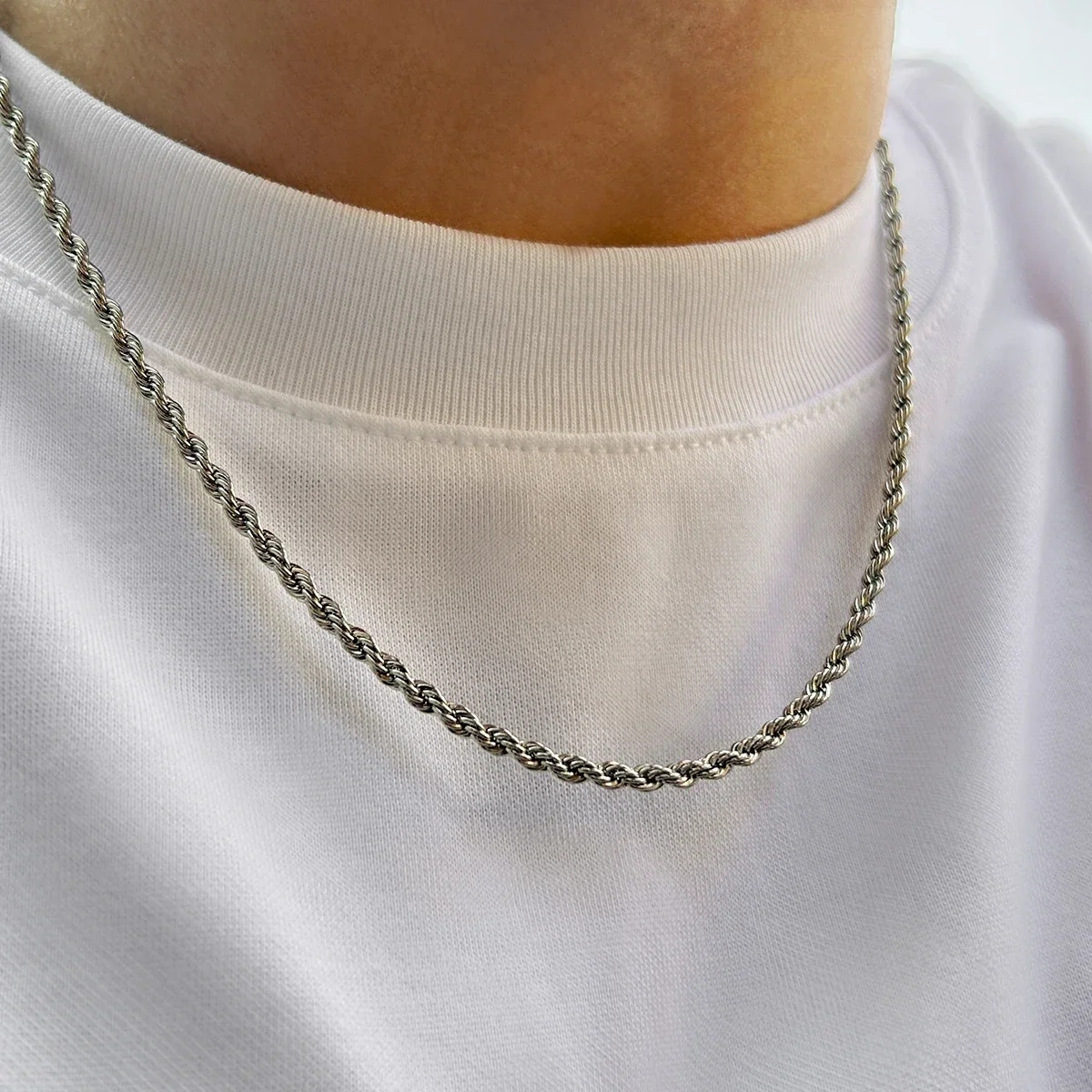 Kalung Rantai Putar Warna Emas - Fashion Street Singapore ulasan dan harga